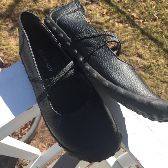 Berne-Mev Shoes. size 39 - Picture 4 of 6